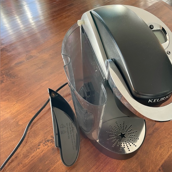 Keurig Special Edition B60 Coffee Maker Brewing System - Picture 4 of 7